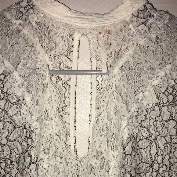 Free people lace bell sleeved dress - Picture 6 of 8